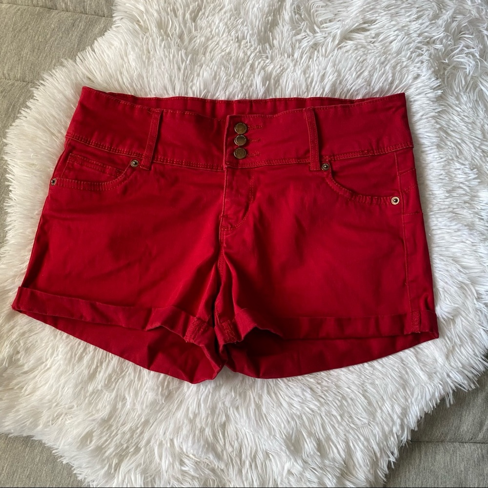 Havana red cuffed shorts